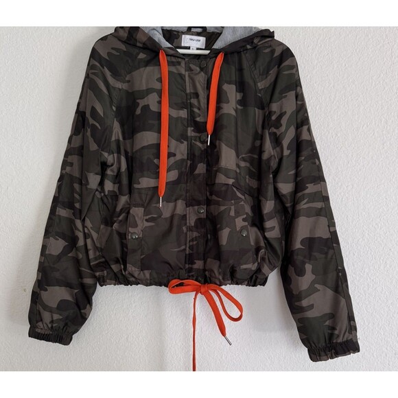 New Look Jackets & Blazers - Women’s Camouflage Camo Jacket New Look supreme Sz L  Orange Straps Gray Hood